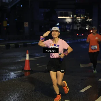 Runner Photo 7890650