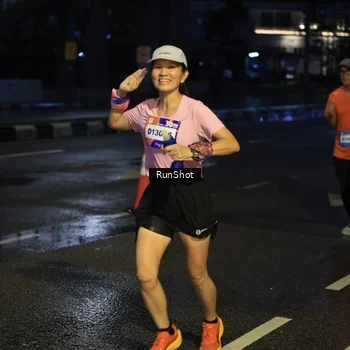 Runner Photo 7890660