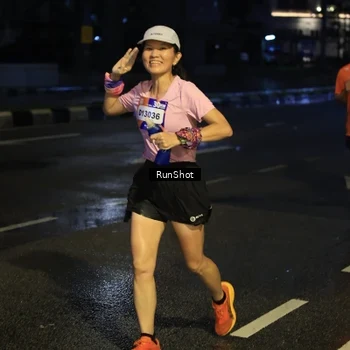 Runner Photo 7890663