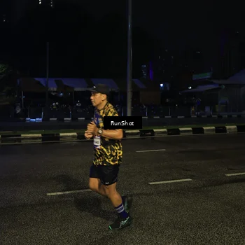 Runner Photo 7890669