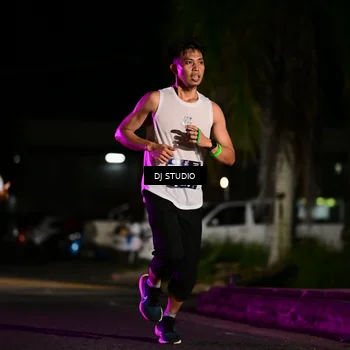 Runner Photo 7890676