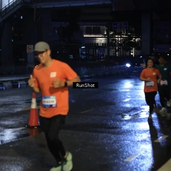 Runner Photo 7890693