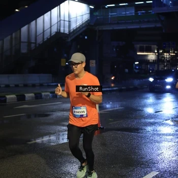 Runner Photo 7890697