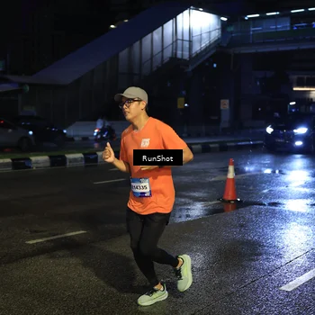 Runner Photo 7890704