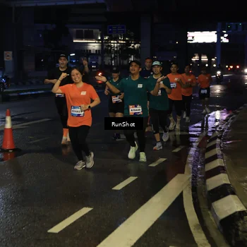 Runner Photo 7890721