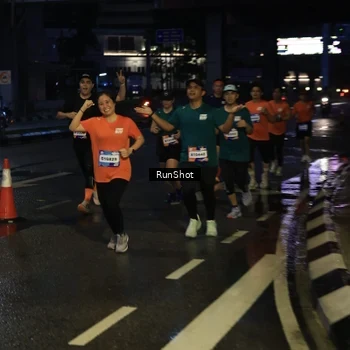Runner Photo 7890722