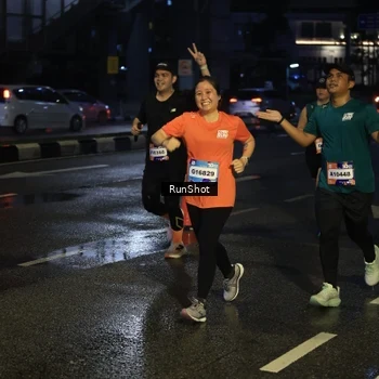 Runner Photo 7890733