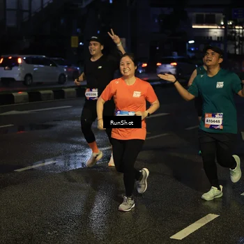Runner Photo 7890738