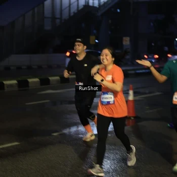 Runner Photo 7890744