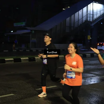 Runner Photo 7890750