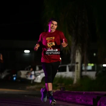 Runner Photo 7890756
