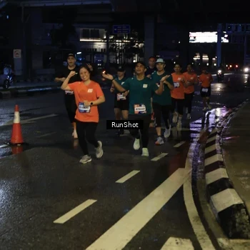 Runner Photo 7890762