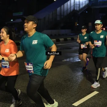Runner Photo 7890772