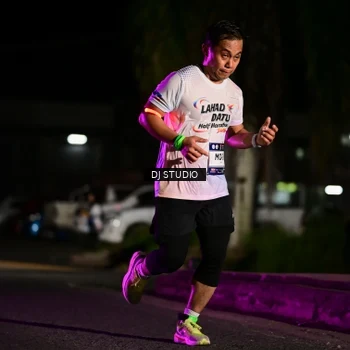 Runner Photo 7890780