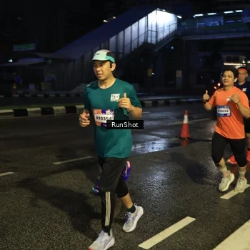 Runner Photo 7890791