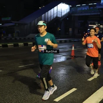 Runner Photo 7890792