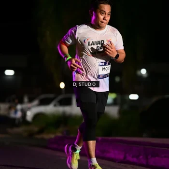 Runner Photo 7890798