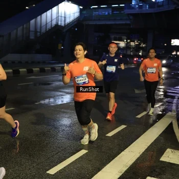 Runner Photo 7890801