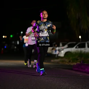 Runner Photo 7890806
