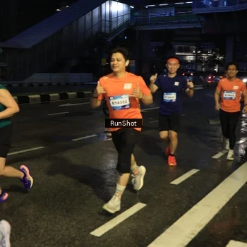 Runner Photo 7890810