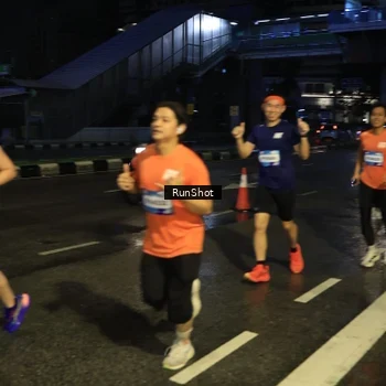 Runner Photo 7890812