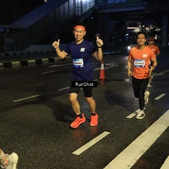 Runner Photo 7890826