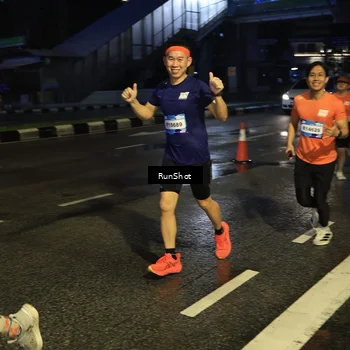Runner Photo 7890828