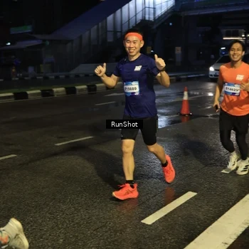 Runner Photo 7890830