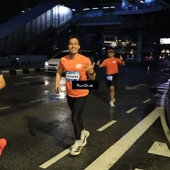Runner Photo 7890839