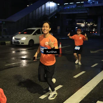 Runner Photo 7890846