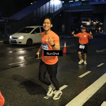 Runner Photo 7890848