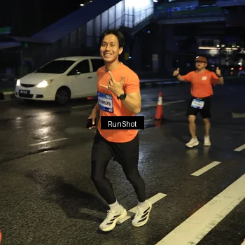 Runner Photo 7890850