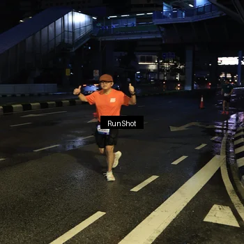 Runner Photo 7890856