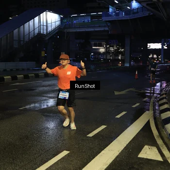Runner Photo 7890862