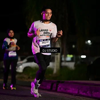 Runner Photo 7890863