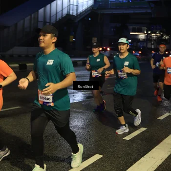 Runner Photo 7890867