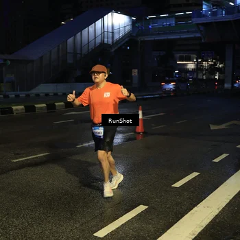 Runner Photo 7890876