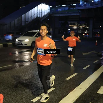 Runner Photo 7890880