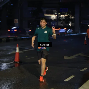 Runner Photo 7890881