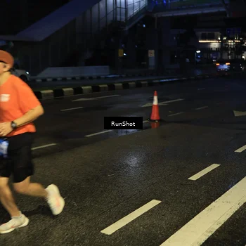 Runner Photo 7890882
