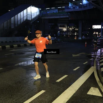 Runner Photo 7890886