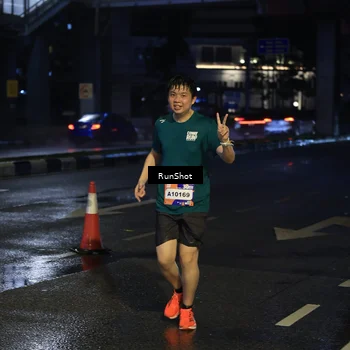 Runner Photo 7890889