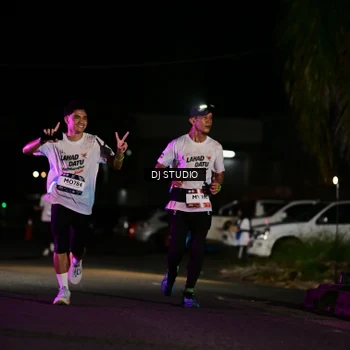 Runner Photo 7890893