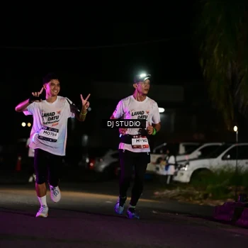 Runner Photo 7890896