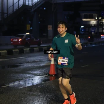 Runner Photo 7890898