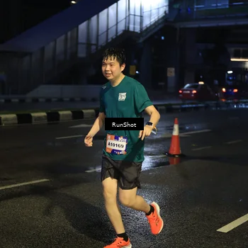 Runner Photo 7890906