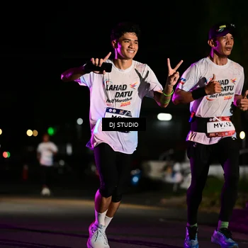 Runner Photo 7890915