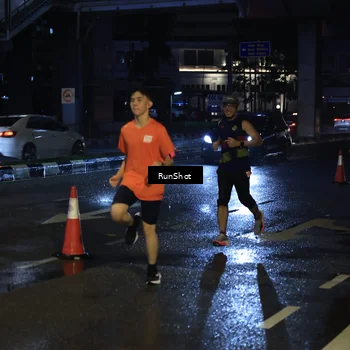 Runner Photo 7890921