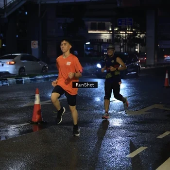 Runner Photo 7890925