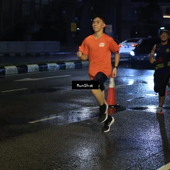 Runner Photo 7890933